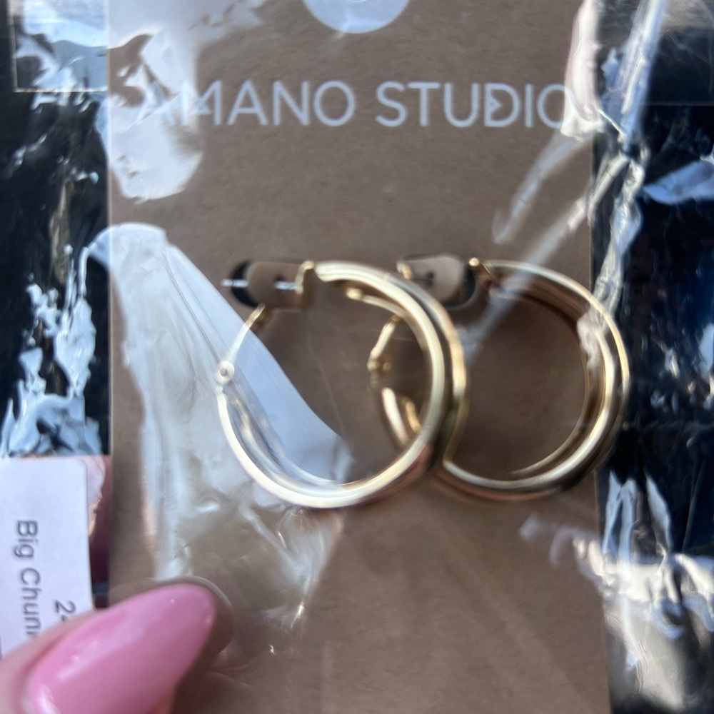 Chunky gold hoops